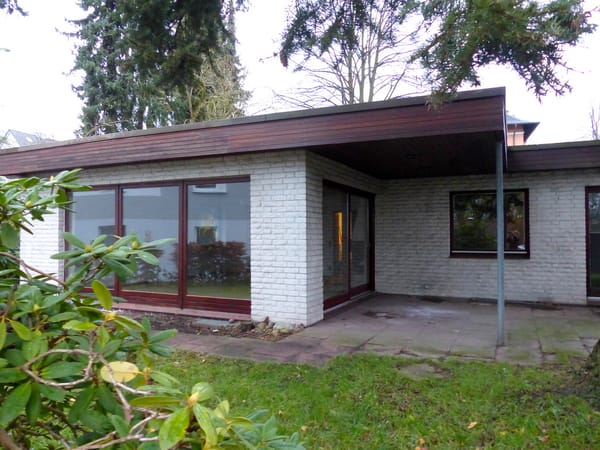 bungalow-hamburg-im-garten