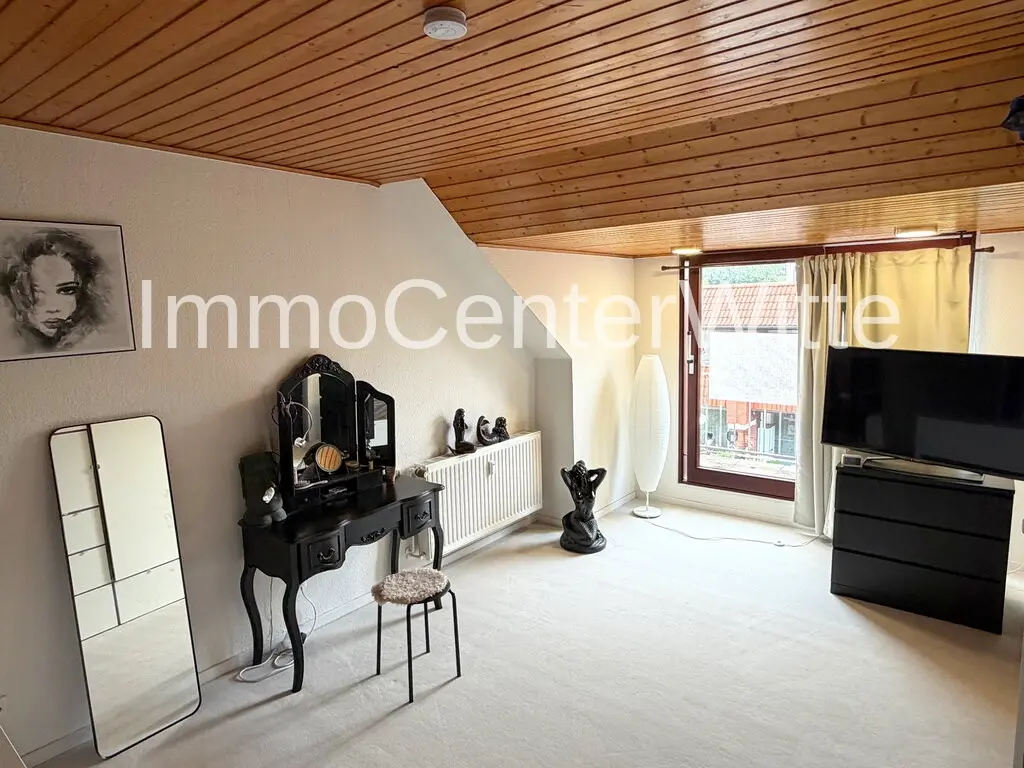 Das Schlafzimmer mit Balkon