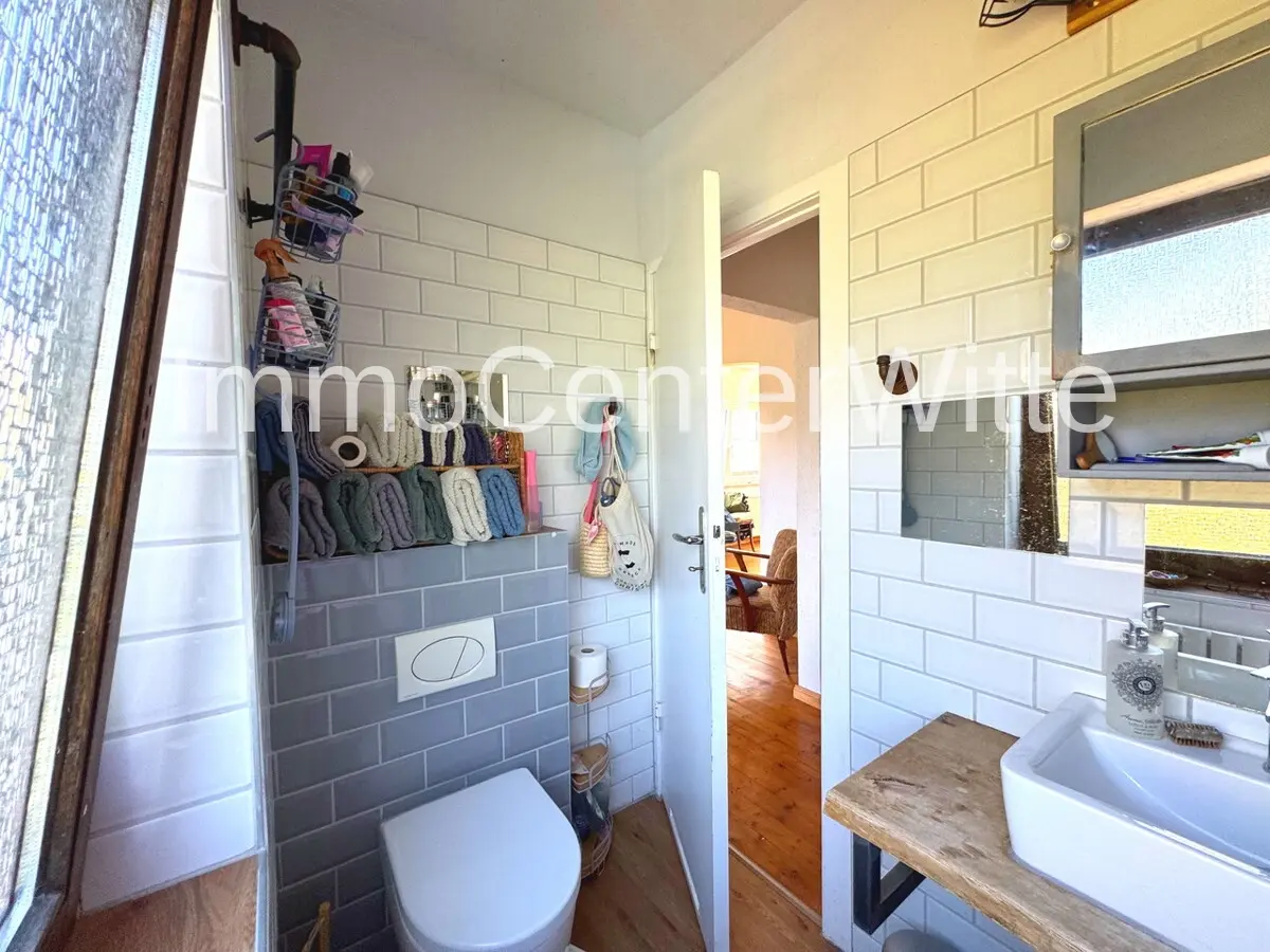 Im Badezimmer