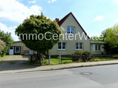 V E R K A U F T – Geräumiges Einfamilienhaus mit Einliegerwohnung. Ganz viel Platz für Motorfans oder andere Hobbys, 25491 Hetlingen, Einfamilienhaus