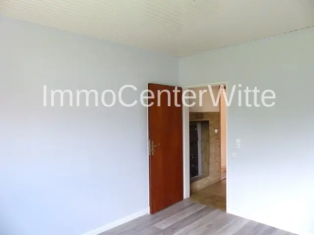 Im Schlafzimmer EG