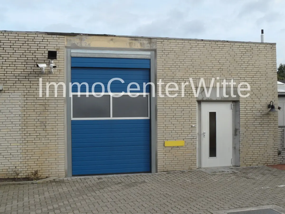 Mit Rolltor