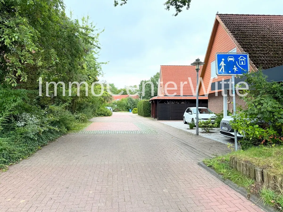 Zufahrt zum Wohngebiet