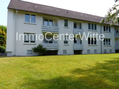 V E R K A U F T – Für Kapitalanleger: In Wedel zu kaufen – langjährig vermietete 2+2/2 Zimmer Wohnung, 22880 Wedel, Erdgeschosswohnung