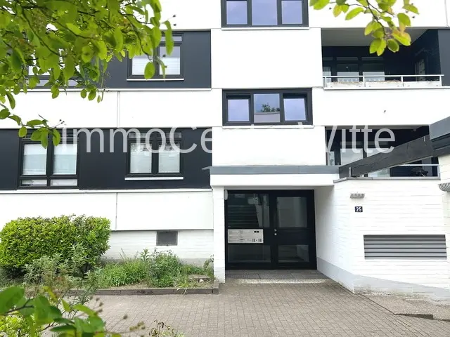 Mehrfamilienhaus