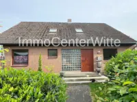 Großes Einfamilienhaus