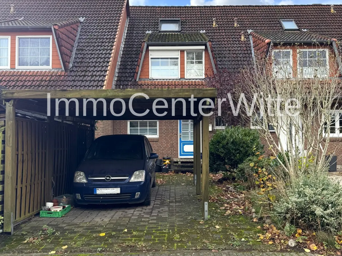 Carport vor der Haustür