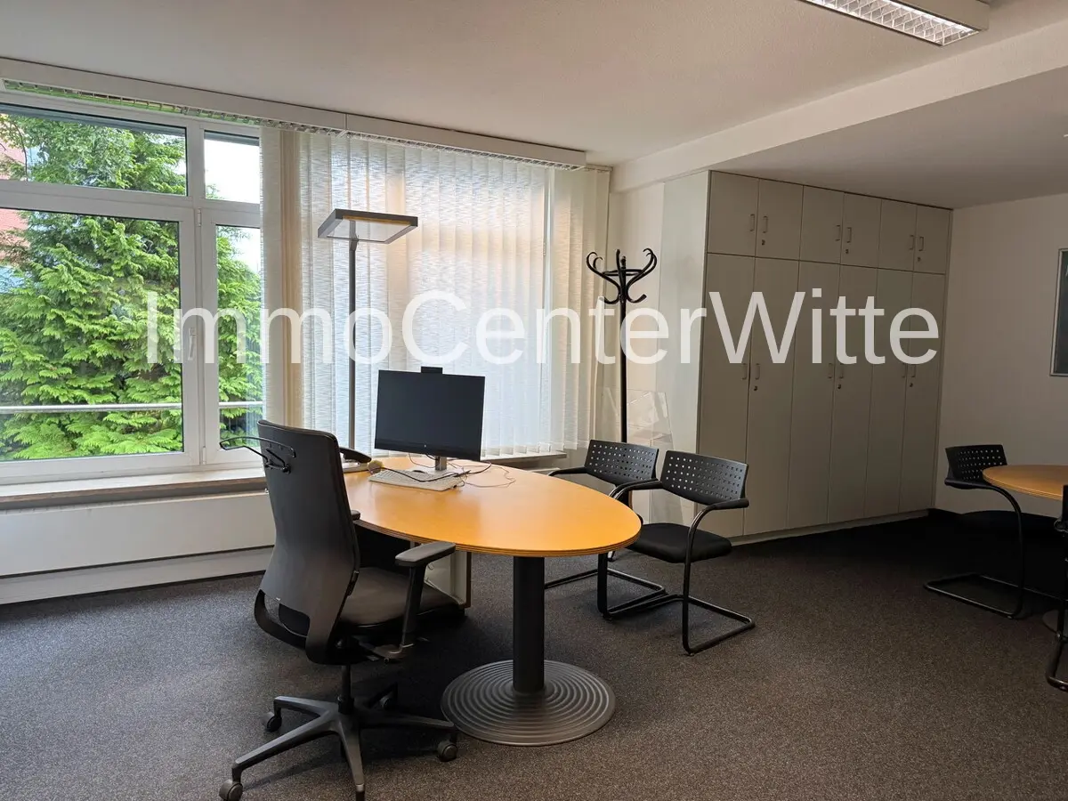 Größeres Büro