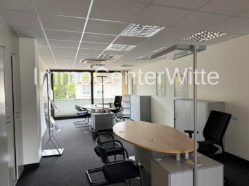 Büro / Praxisräume mitten im Herzen von Pinneberg 360 qm – frei verfügbar, 25421 Pinneberg, Bürofläche