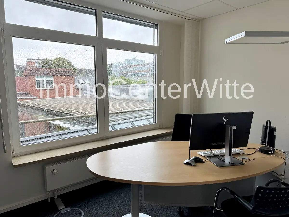 Kleine Bürovariante mit Ausblick