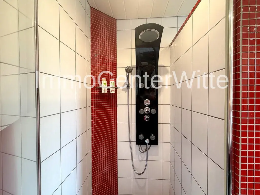 Mit Wellnessdusche