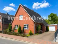 Einfamilienhaus - Auffahrt
